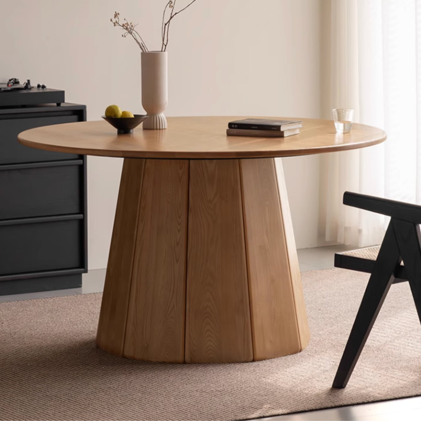 Ash Solid Wood Round Dining Table