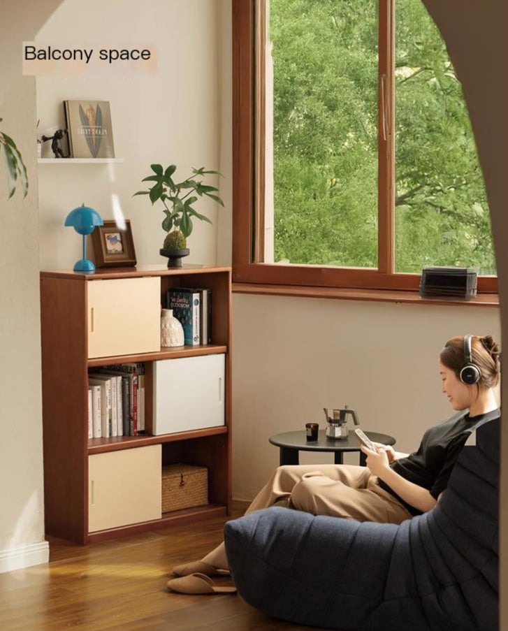 Poplar Solid Wood Bauhaus Side Cabinet