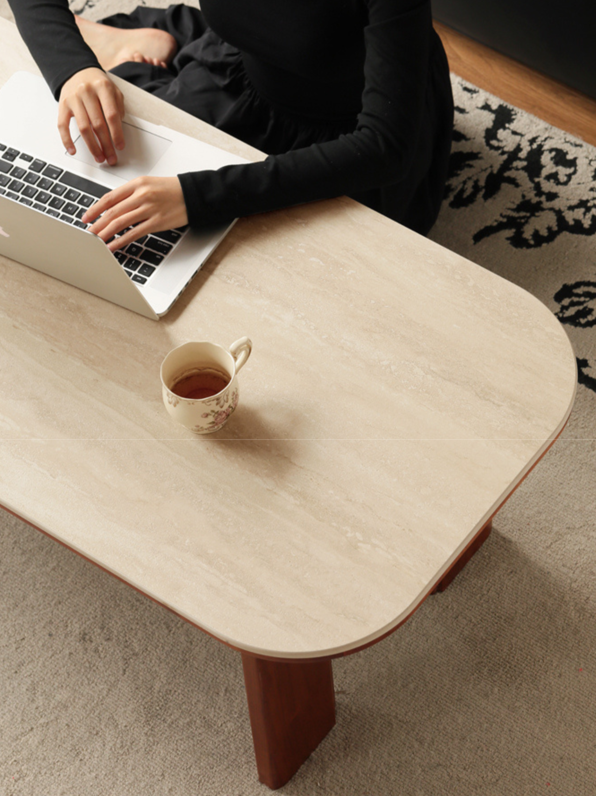 Tulip Solid Wood French Retro Rock Plate Coffee Table.