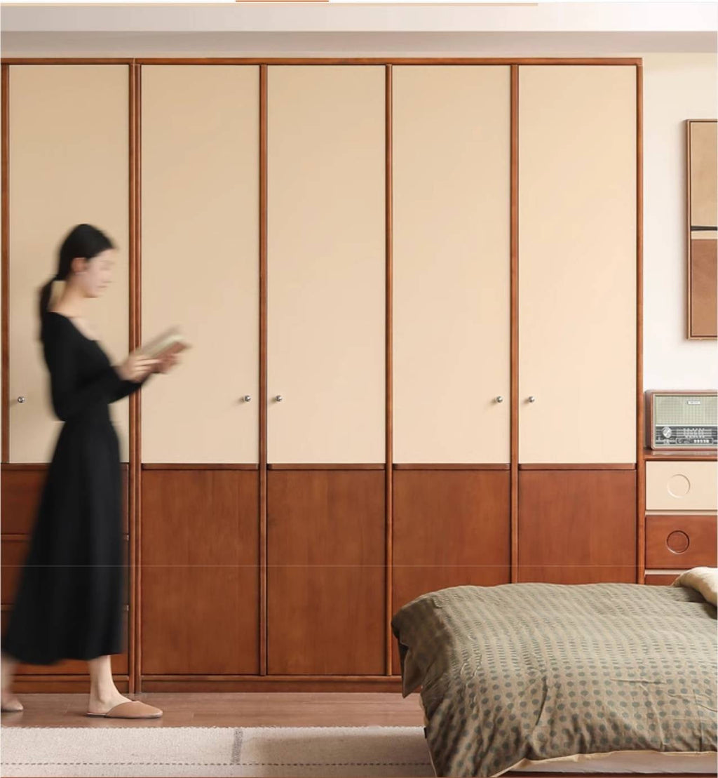 Oak Solid Wood Antique Style Wardrobe.