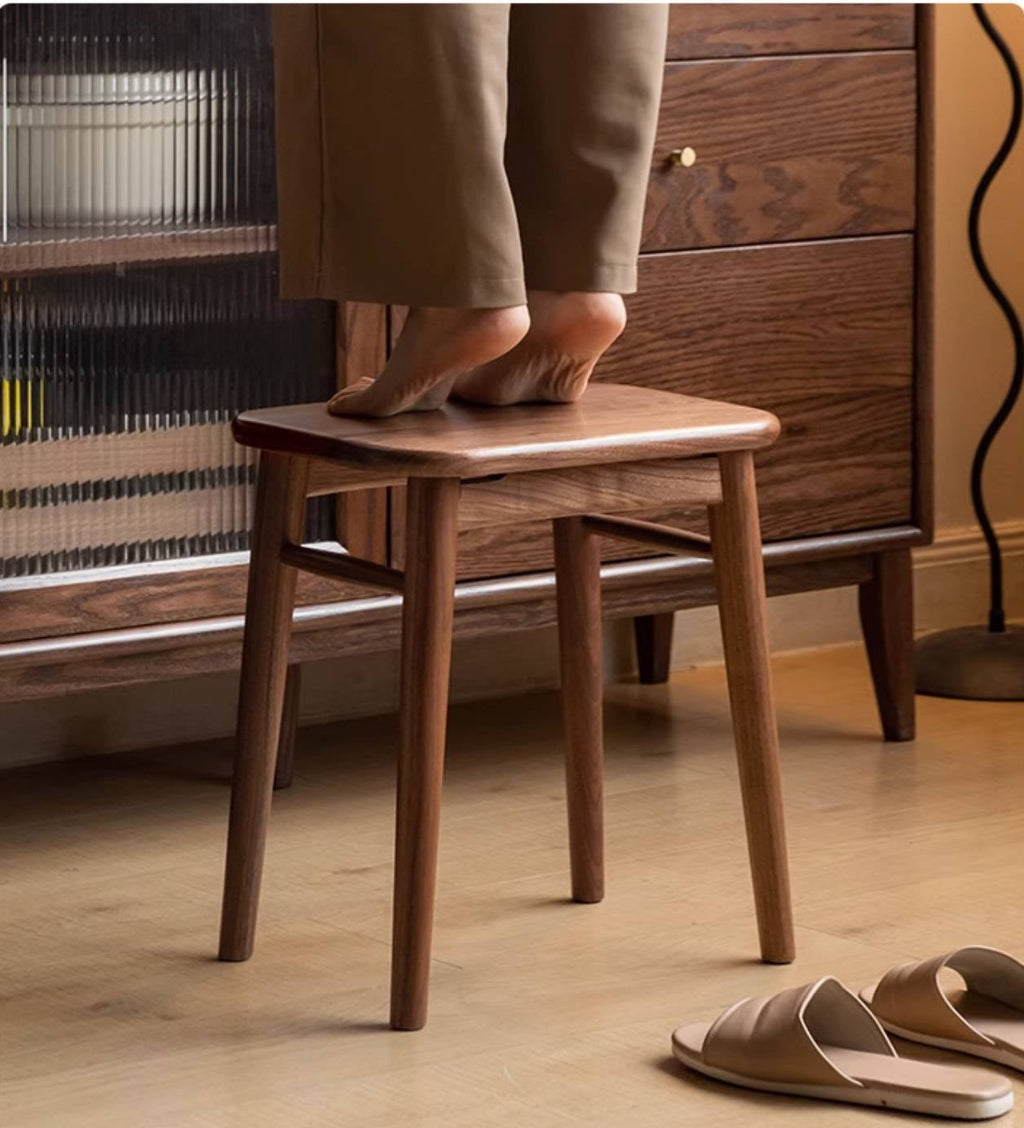 Black Walnut, Oak, Cherry, Rubberwood, Sandalwood Solid Wood Dressing Stool